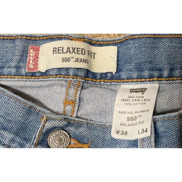Levi's 550 Relaxed Fit Jeans 38 x 34 Light Wash 100% Cotton Denim Distressed - Picture 3 of 6